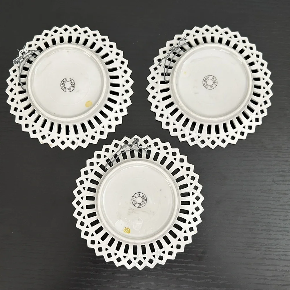 🌹 German 5” Vintage Gold Guild Edge Fruit Plates Set of 3